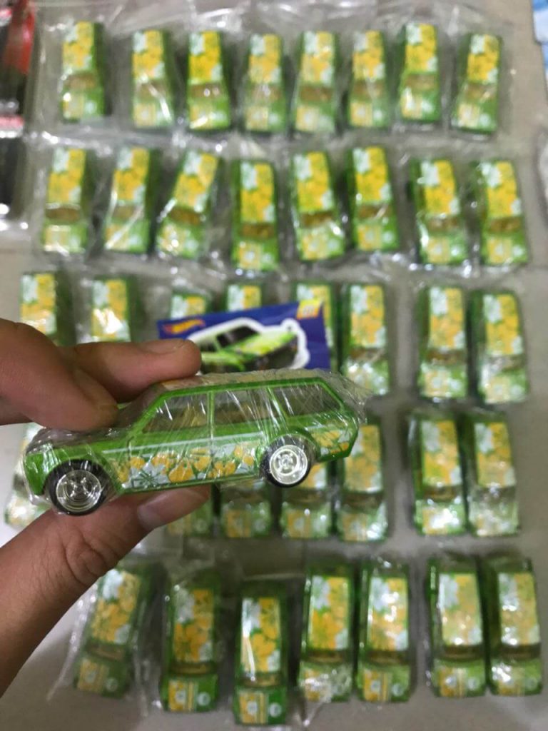 Mobil Hot Wheels Langka Datsun Wagon Loose Mobil Hot Wheels Langka Datsun Wagon Loose