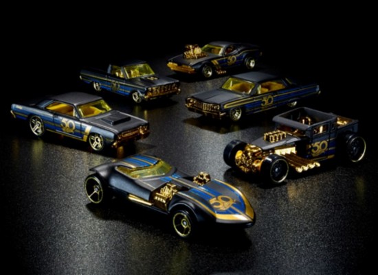 Koleksi Hot Wheels Langka 50th Black & Gold Koleksi Hot Wheels Langka 50th Black & Gold